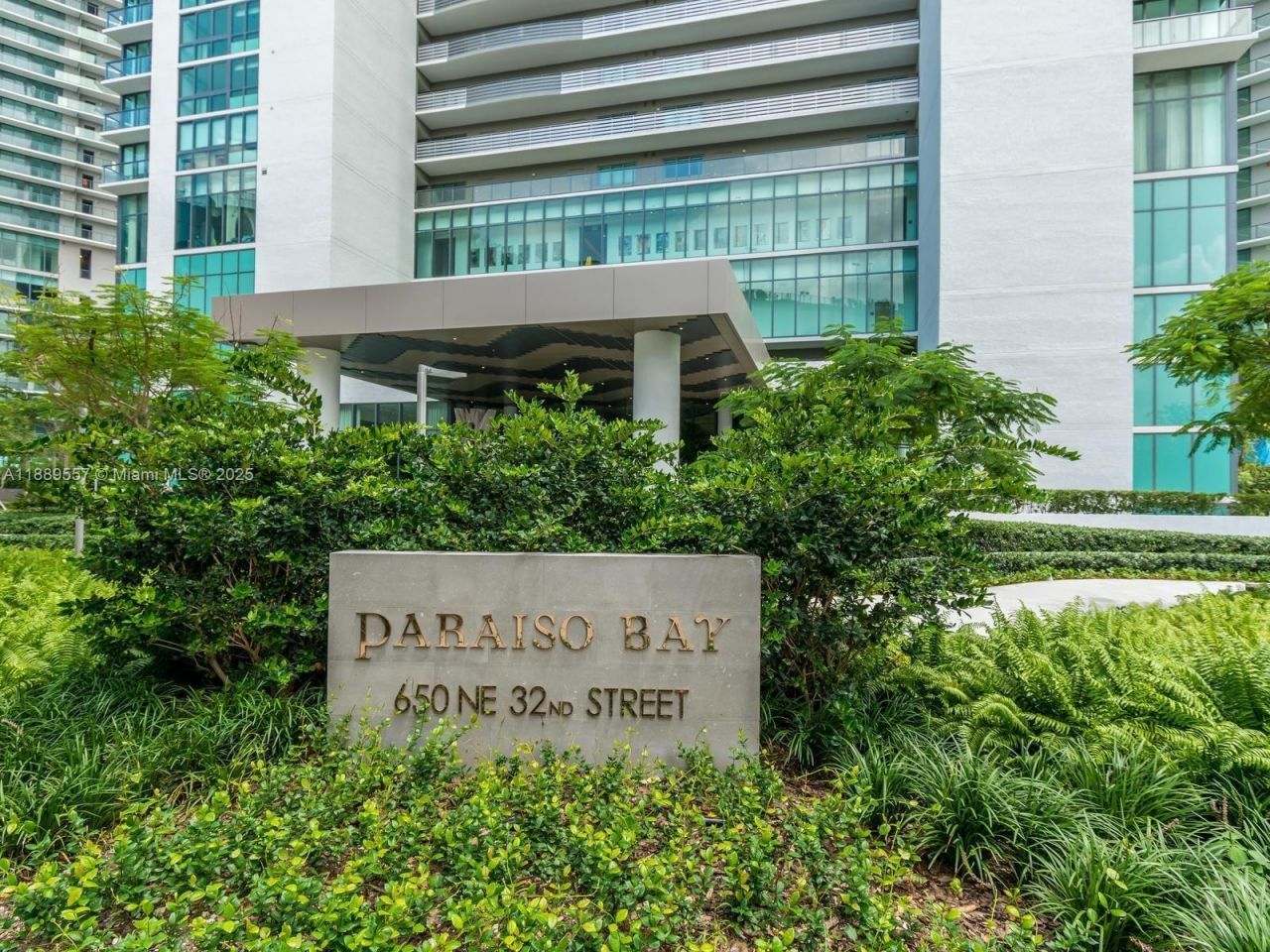 650 NE 32nd Street, Unit 1508, Miami, FL 33137 Photo