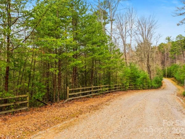 0 Wheel Team Trail S, McGrady, NC 28649