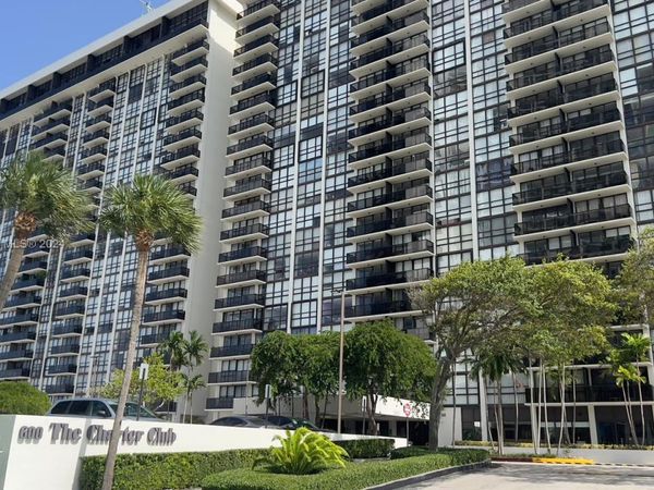 600 NE 36th St, Unit 204, Miami, FL 33137