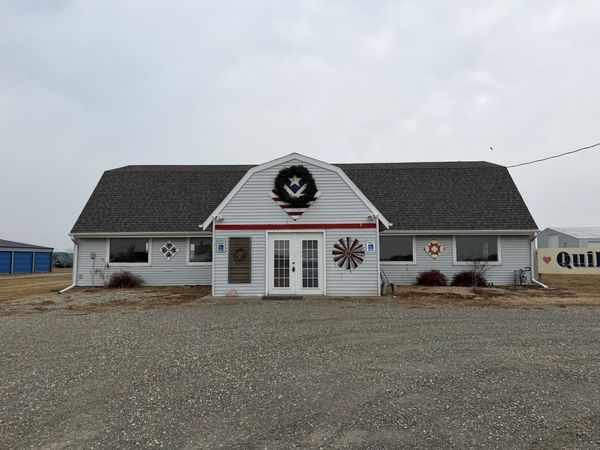 9843 Hoover Road, Rock Falls, IL 61071