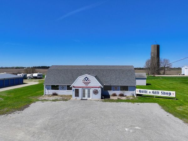 9843 Hoover Road, Rock Falls, IL 61071