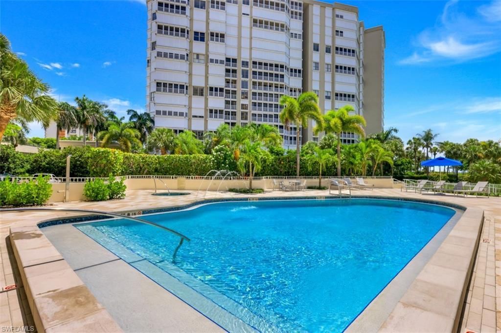 4451 Gulf Shore Blvd N, Unit 506, Naples, FL 34103 Photo