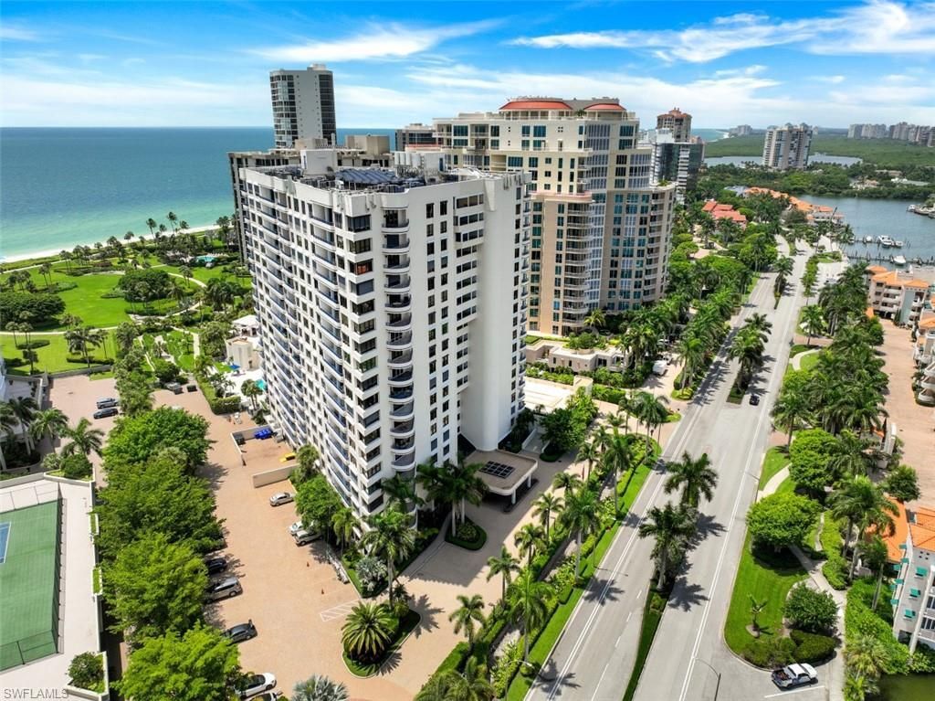 4451 Gulf Shore Blvd N, Unit 506, Naples, FL 34103 Photo