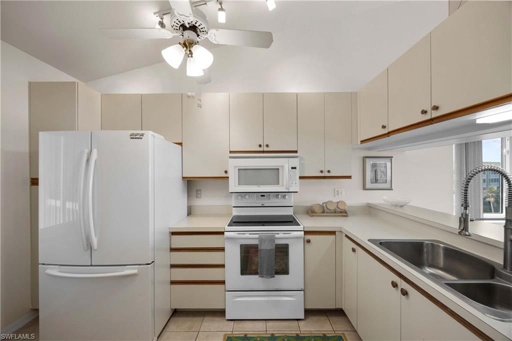 14871 Hole In 1 Cir, Unit PH1, Fort Myers, FL 33919 Photo