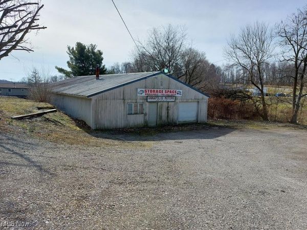 8324 Oh-43, East Springfield, OH 43944