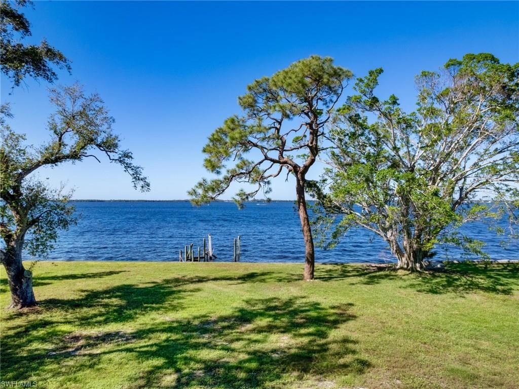 1212 Coconut Dr, Fort Myers, FL 33901 Photo