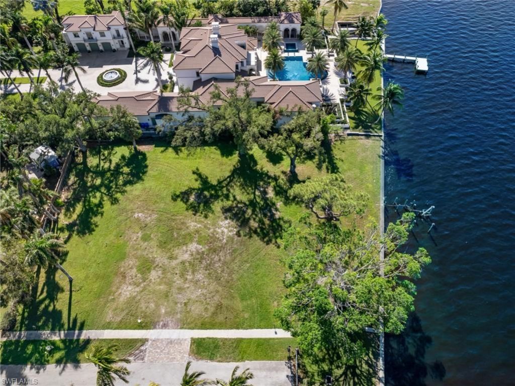 1212 Coconut Dr, Fort Myers, FL 33901 Photo