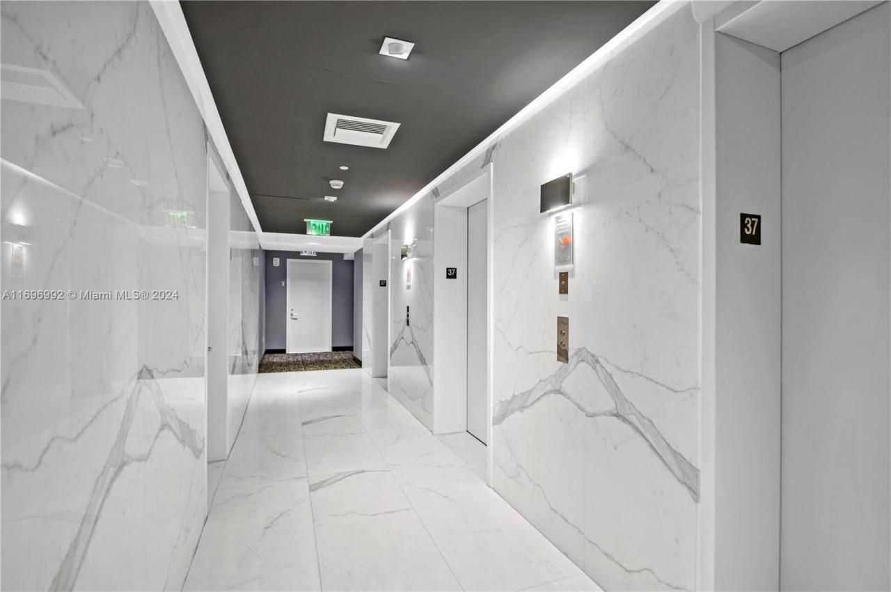 1300 S Miami Ave, Unit 3704, Miami, FL 33130 Photo