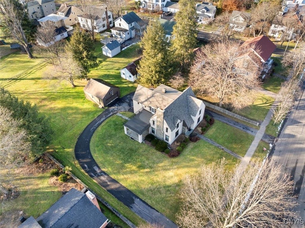 30 University Avenue, Hamilton, NY 13346 Main Photo