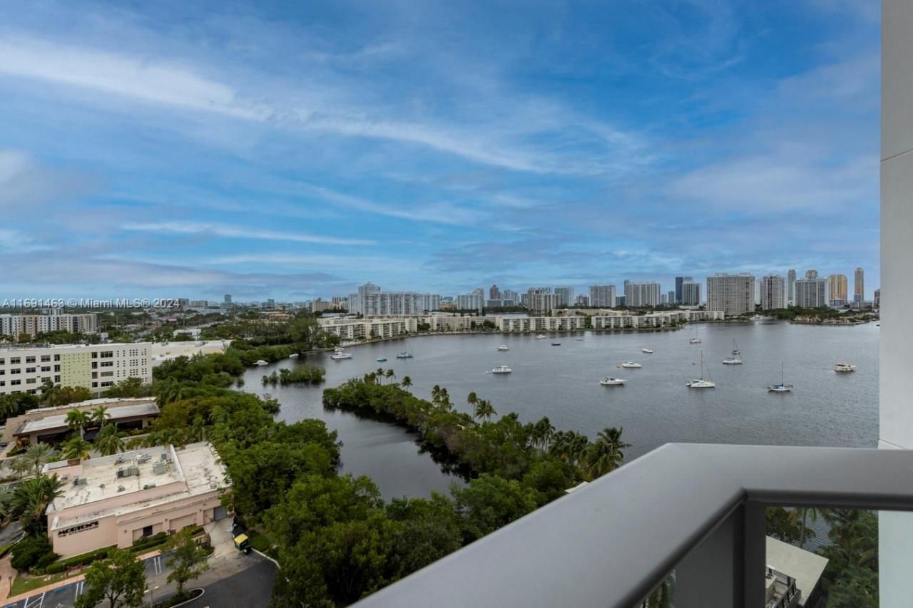 17301 Biscayne Blvd, Unit 1404, North Miami, FL 33160 Photo