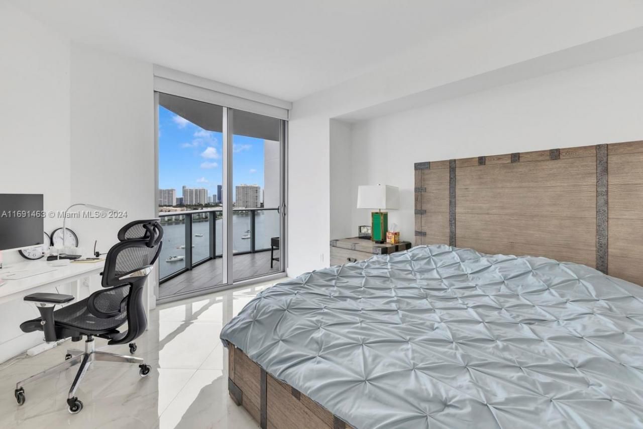 17301 Biscayne Blvd, Unit 1404, North Miami, FL 33160 Photo