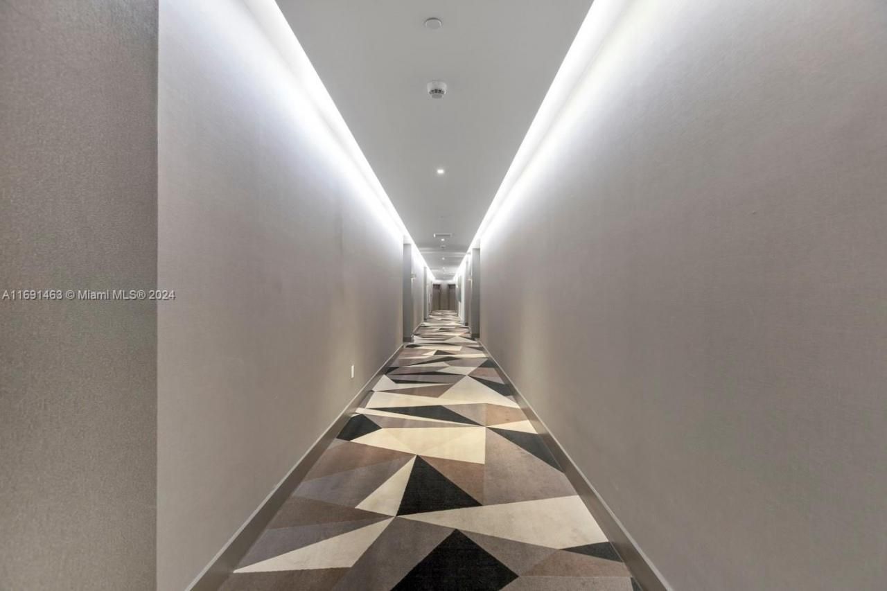 17301 Biscayne Blvd, Unit 1404, North Miami, FL 33160 Photo