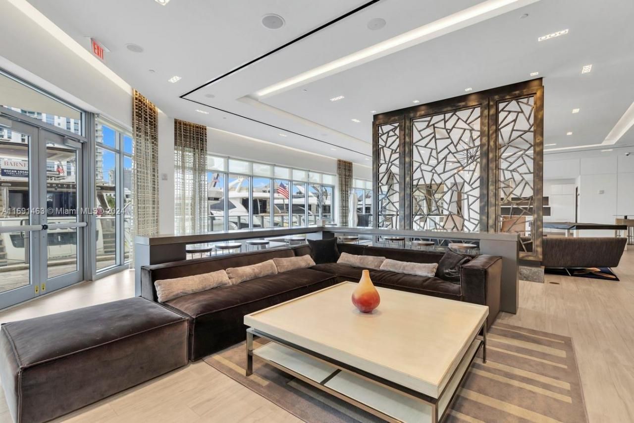 17301 Biscayne Blvd, Unit 1404, North Miami, FL 33160 Photo