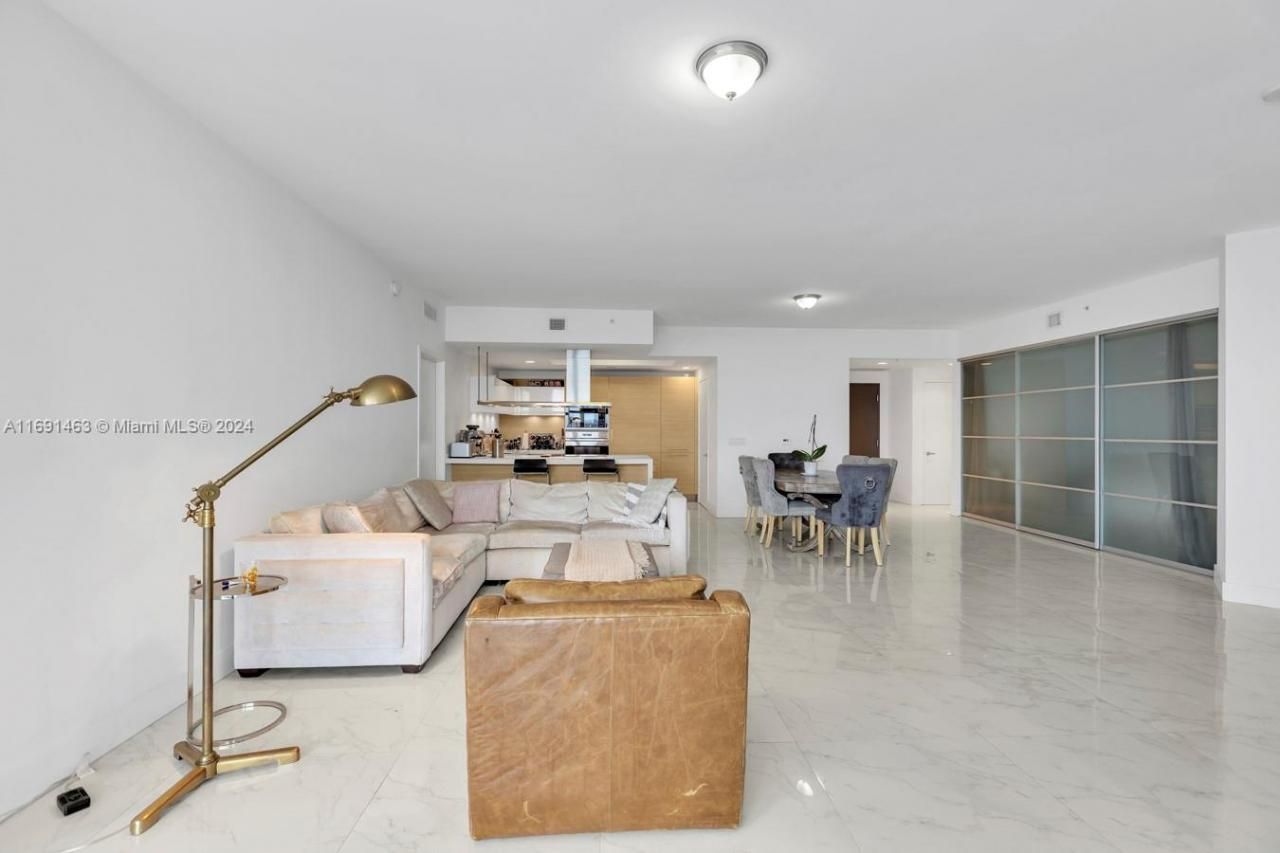 17301 Biscayne Blvd, Unit 1404, North Miami, FL 33160 Photo