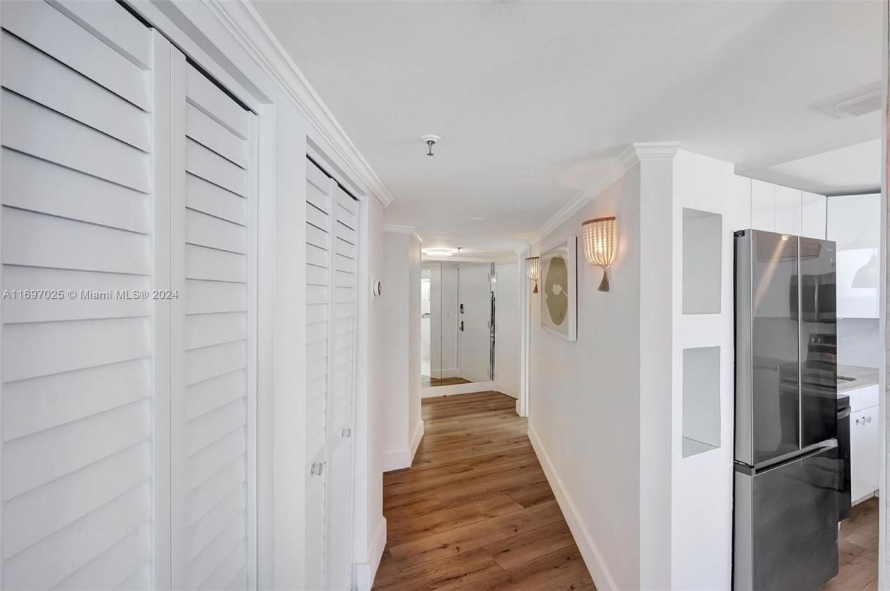 2401 Collins Ave, Unit 1902, Miami Beach, FL 33140 Photo