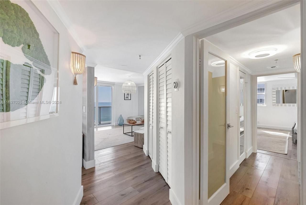 2401 Collins Ave, Unit 1902, Miami Beach, FL 33140 Photo