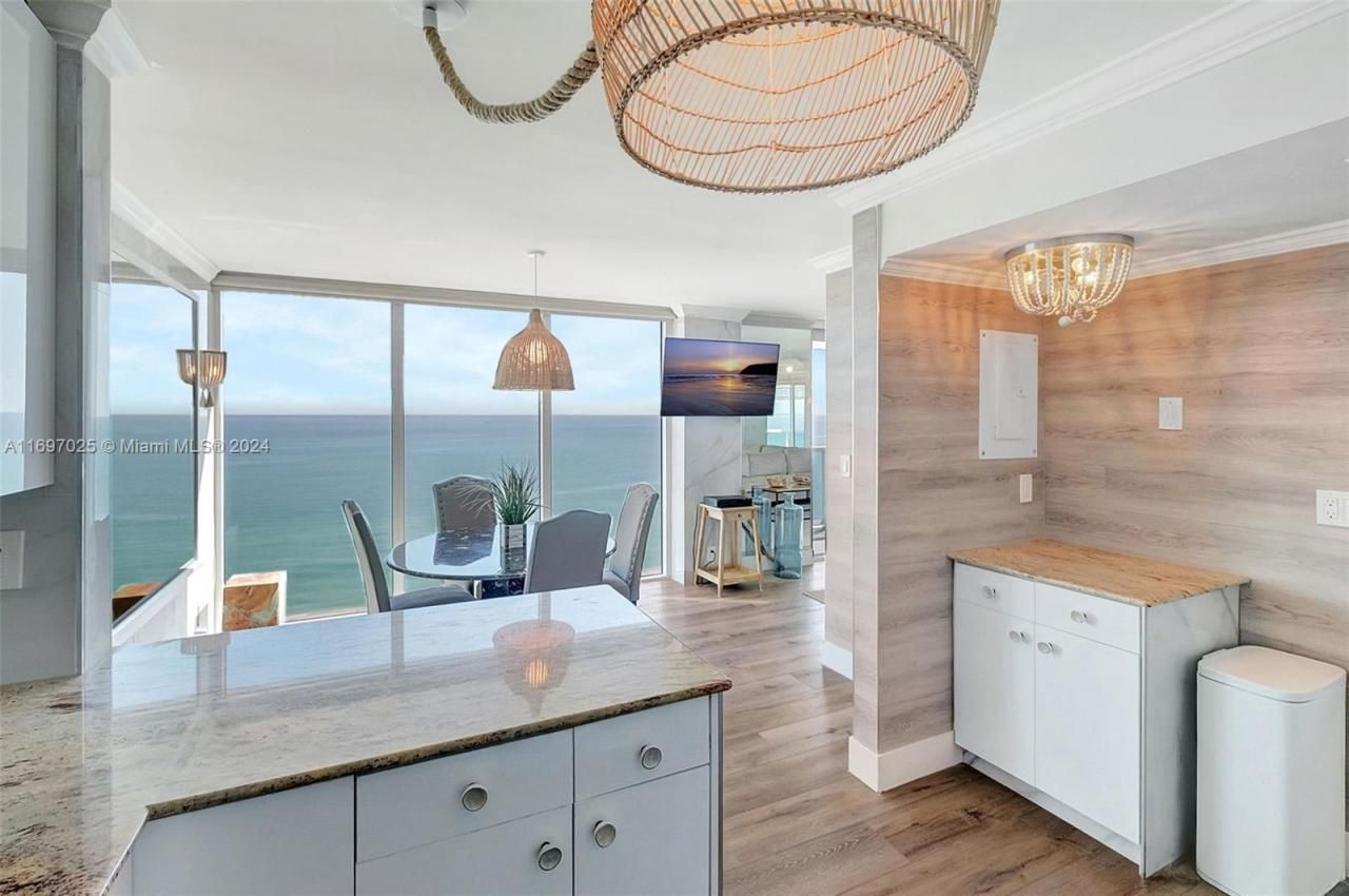 2401 Collins Ave, Unit 1902, Miami Beach, FL 33140 Photo