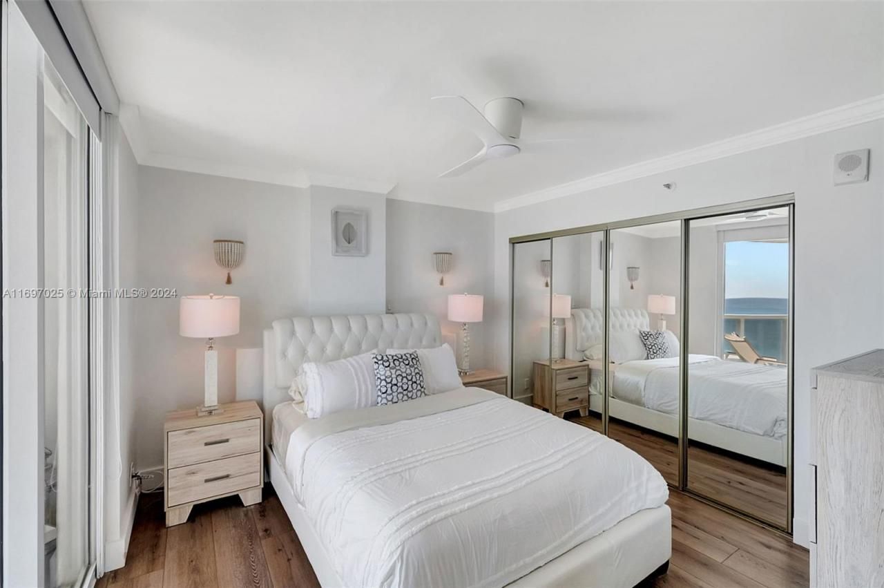 2401 Collins Ave, Unit 1902, Miami Beach, FL 33140 Photo