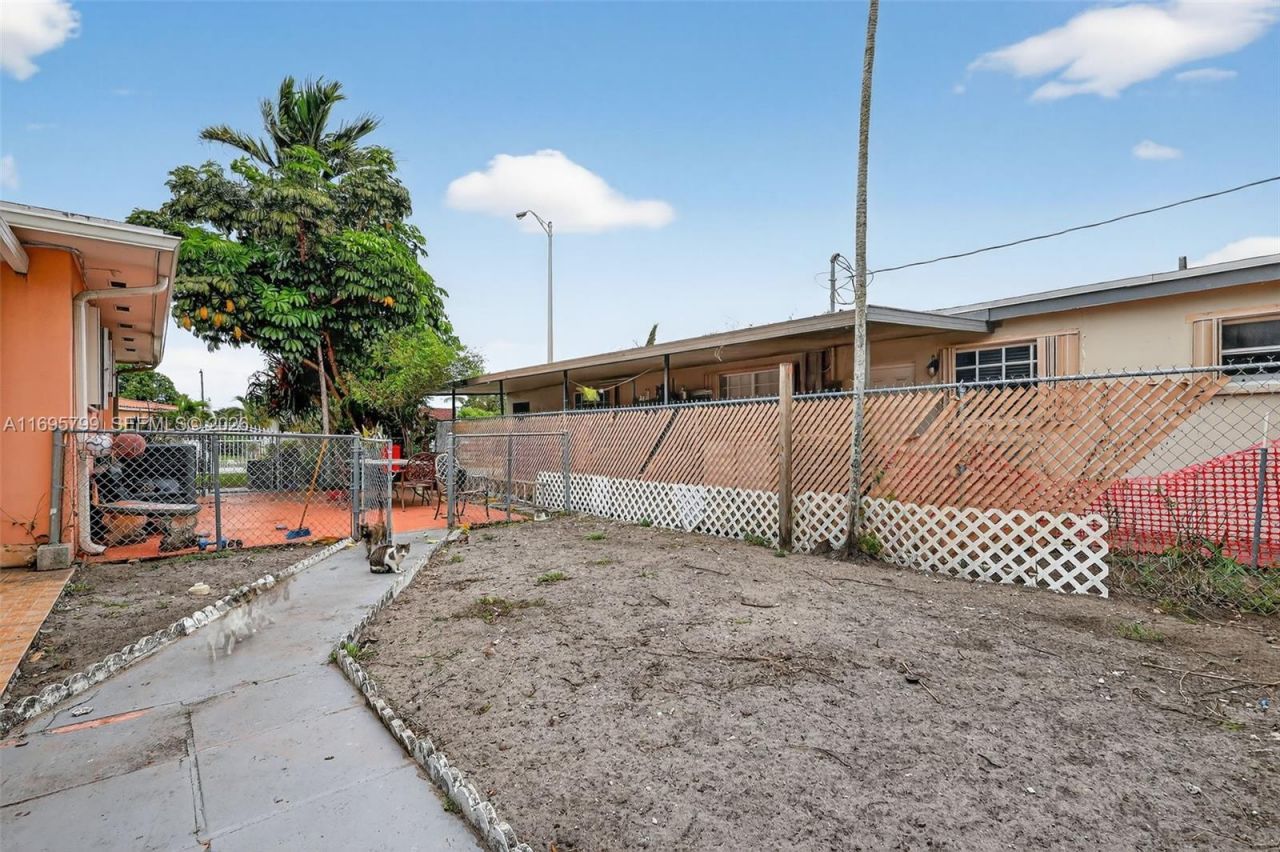 500 E 30th St, Hialeah, FL 33013 Photo