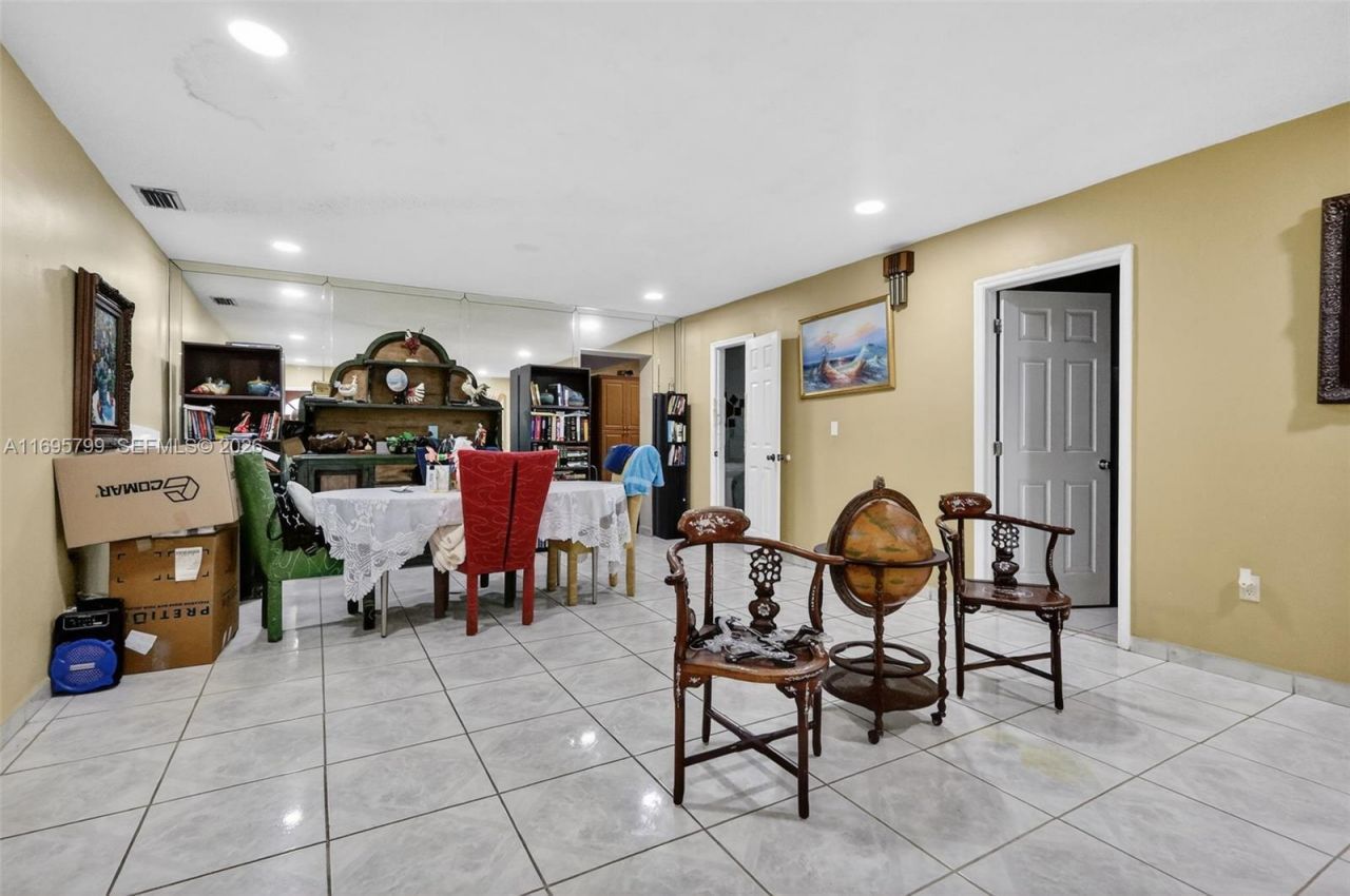 500 E 30th St, Hialeah, FL 33013 Photo