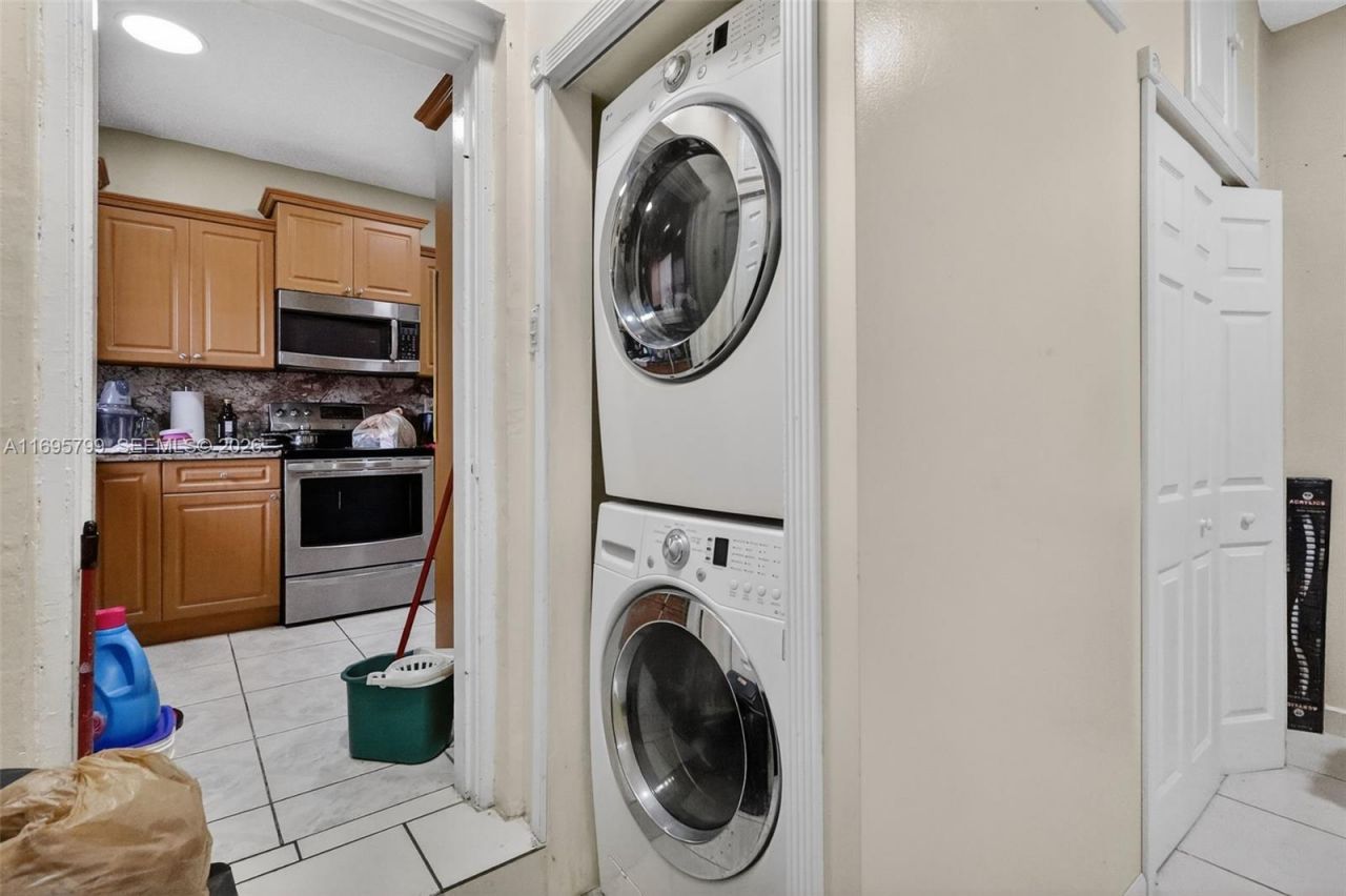 500 E 30th St, Hialeah, FL 33013 Photo