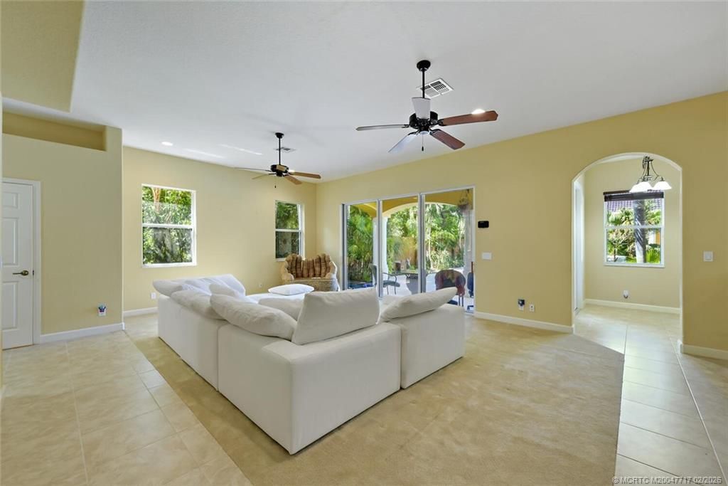 8073 S Indian River Drive, Fort Pierce, FL 34982 Photo