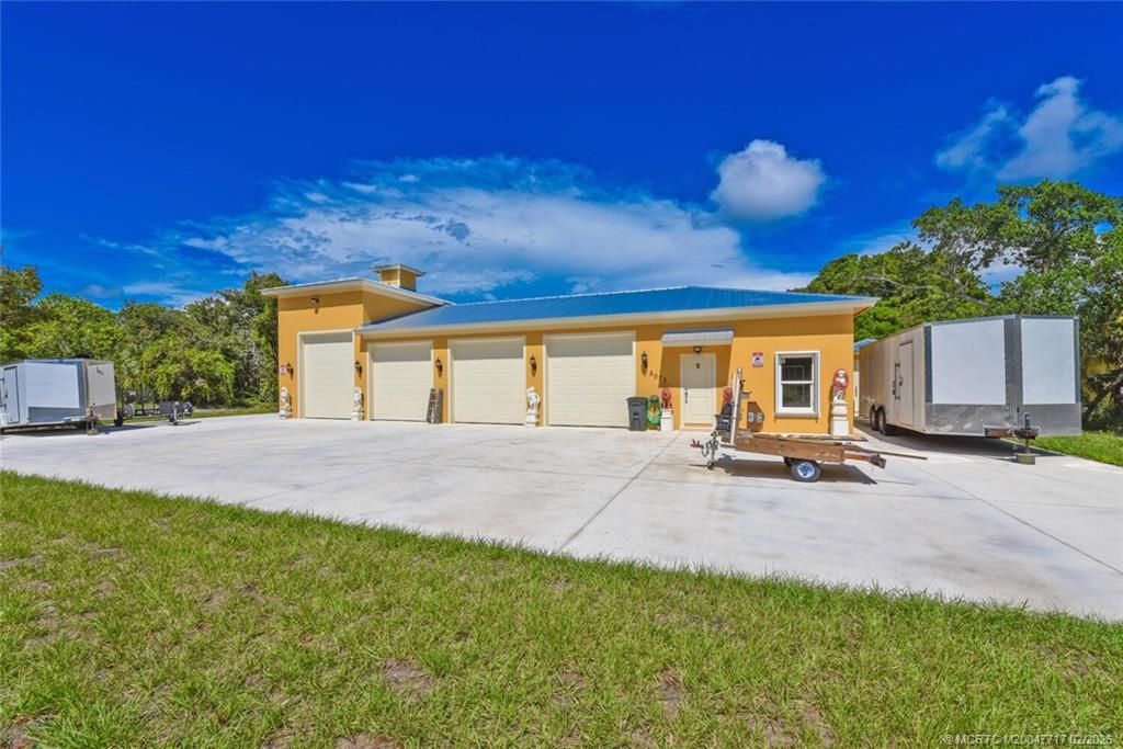 8073 S Indian River Drive, Fort Pierce, FL 34982 Photo