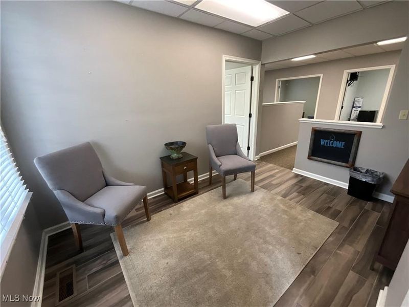 205 W Portage Trail Extension, Cuyahoga Falls, OH 44223 Photo 2