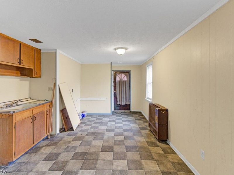 212 N Market Street, Minerva, OH 44657 Photo 12