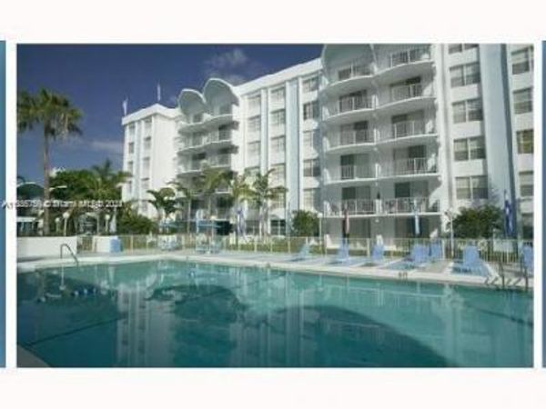 498 NW 165th St Rd, Unit D-607, Miami, FL 33169