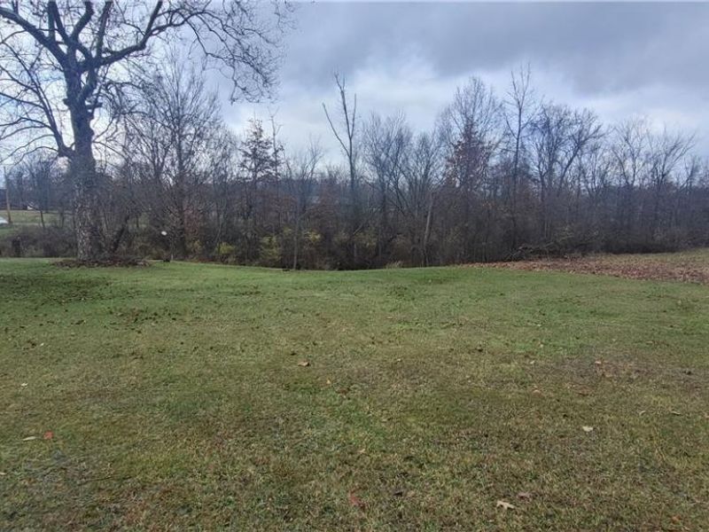 1129-1130 Cinnamon Drive, West Salem, OH 44287 Photo 3