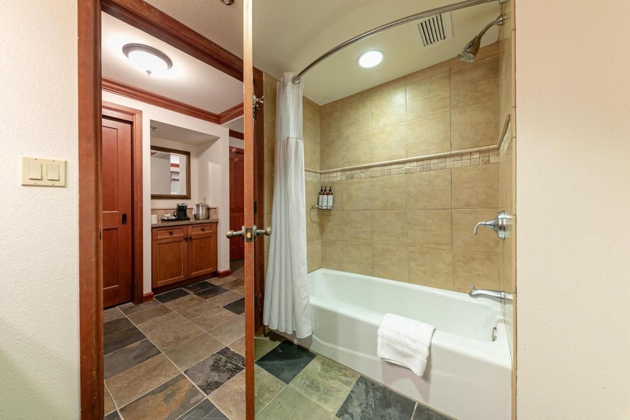 400 Resort Road, Olympic Valley, CA 96161 Photo