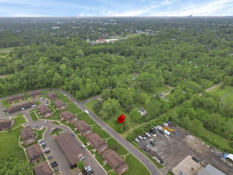 2559 Milford Avenue, Columbus, OH 43211 Photo 9