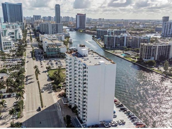 3000 S Ocean Dr, Unit 1012, Hollywood, FL 33019