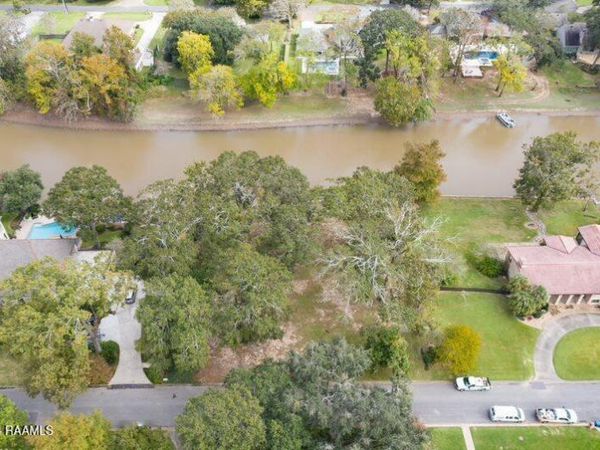 Road, Lafayette, LA 70503