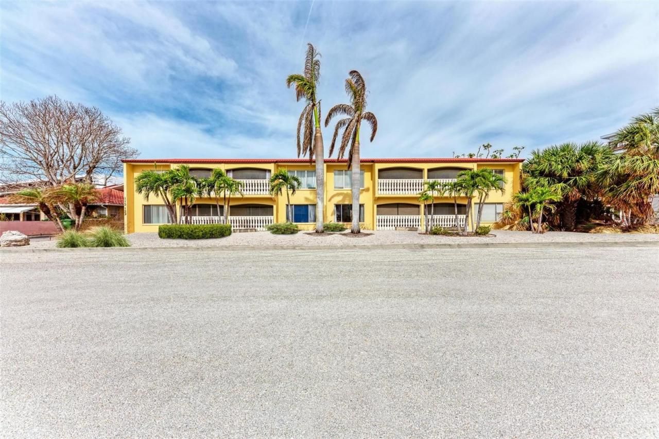115 Tyler Drive, Unit 203, Sarasota, FL 34236 Photo