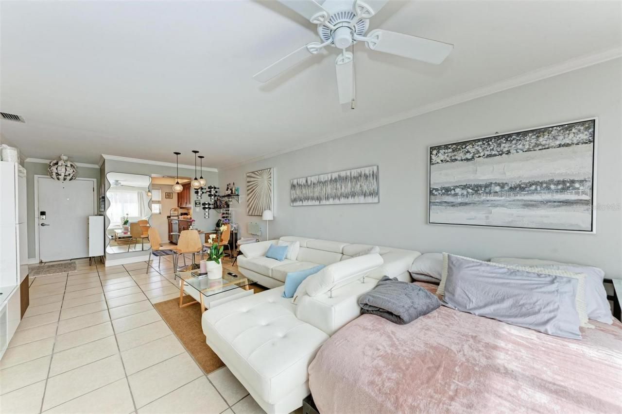 115 Tyler Drive, Unit 203, Sarasota, FL 34236 Photo