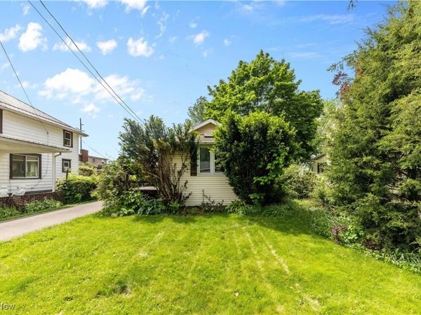 18061 Derr Avenue, Beloit, OH 44609