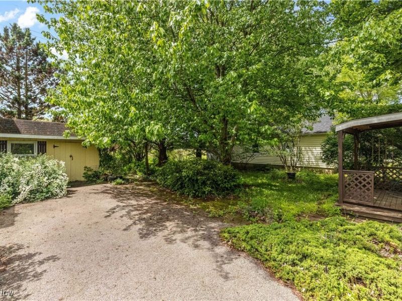 18061 Derr Avenue, Beloit, OH 44609 Photo 27