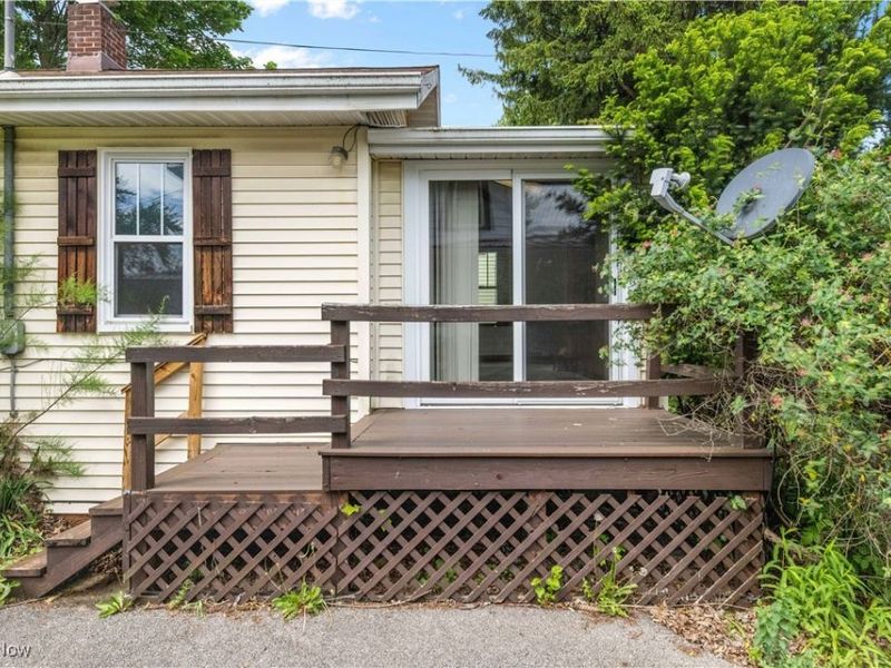 18061 Derr Avenue, Beloit, OH 44609 Photo 4