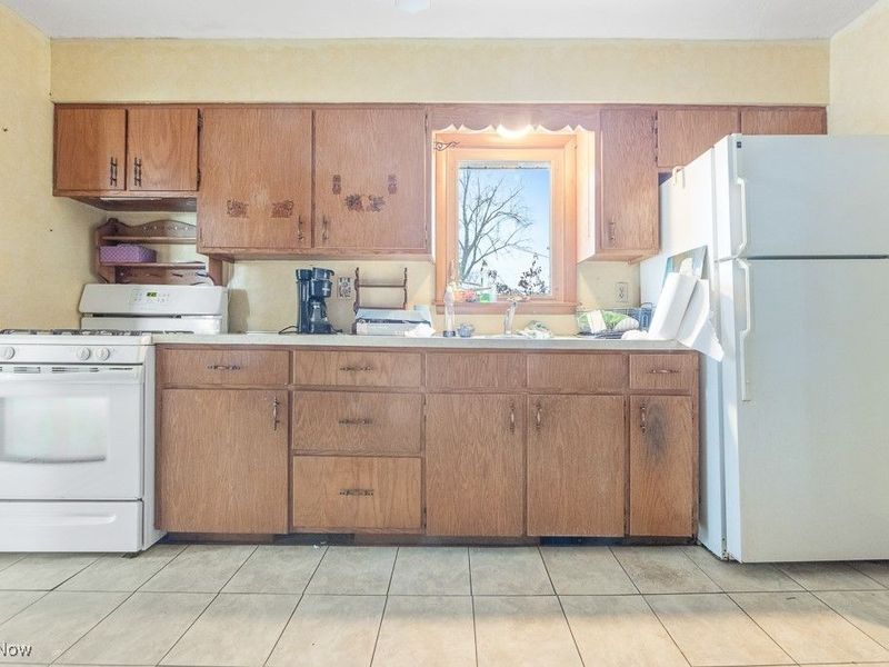 18061 Derr Avenue, Beloit, OH 44609 Photo 6