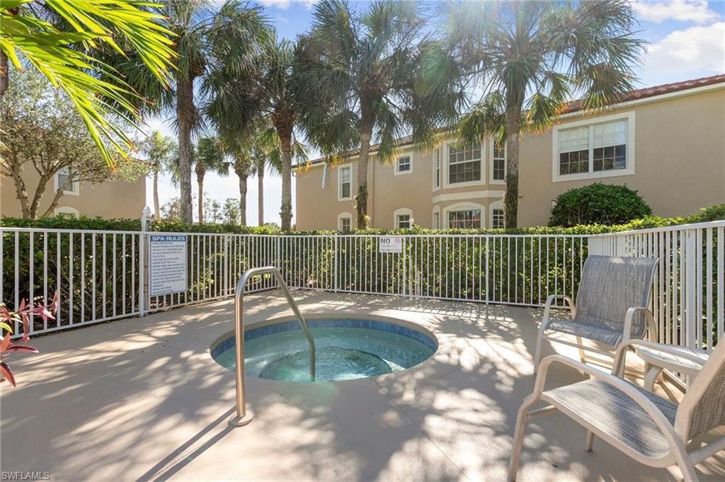 2860 Cypress Trace Cir, Unit 1825, Naples, FL 34119 Photo