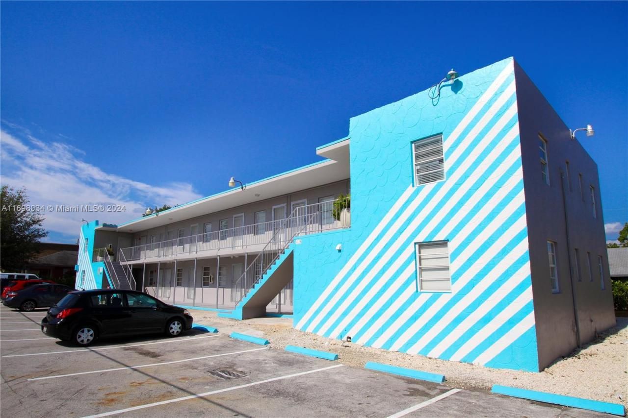 6238 SW 59th Pl, Unit 10, South Miami, FL 33143 Photo