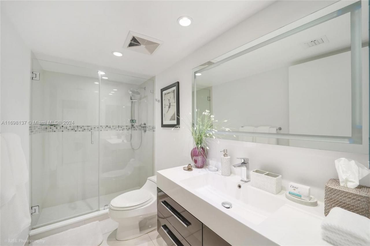 Please Call For Address, Unit 227, Key Biscayne, FL 33149 Photo