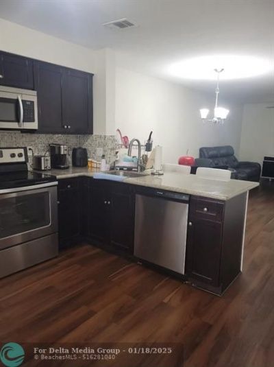 10825 Royal Palm Boulevard, Unit 8, Coral Springs, FL 33065 Photo