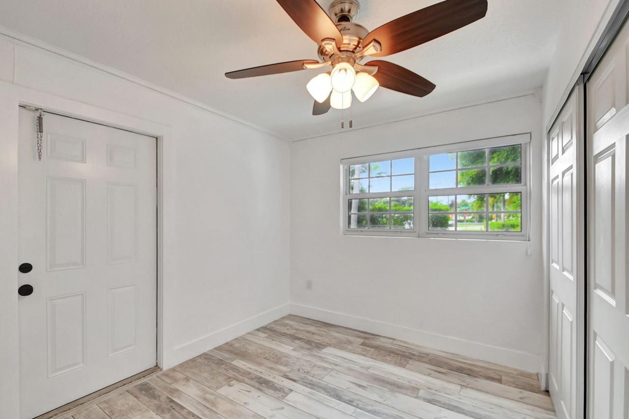 2478 Kentucky Street, West Palm Beach, FL 33406 Photo