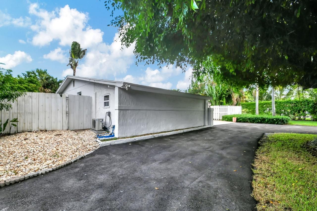 2478 Kentucky Street, West Palm Beach, FL 33406 Photo