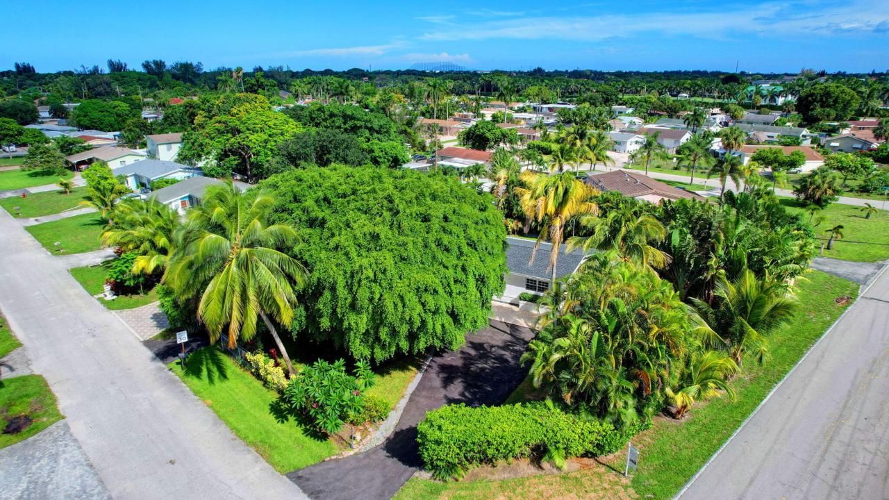 2478 Kentucky Street, West Palm Beach, FL 33406 Photo