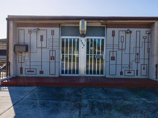 133 W STUART AVENUE, LAKE WALES, FL 33853