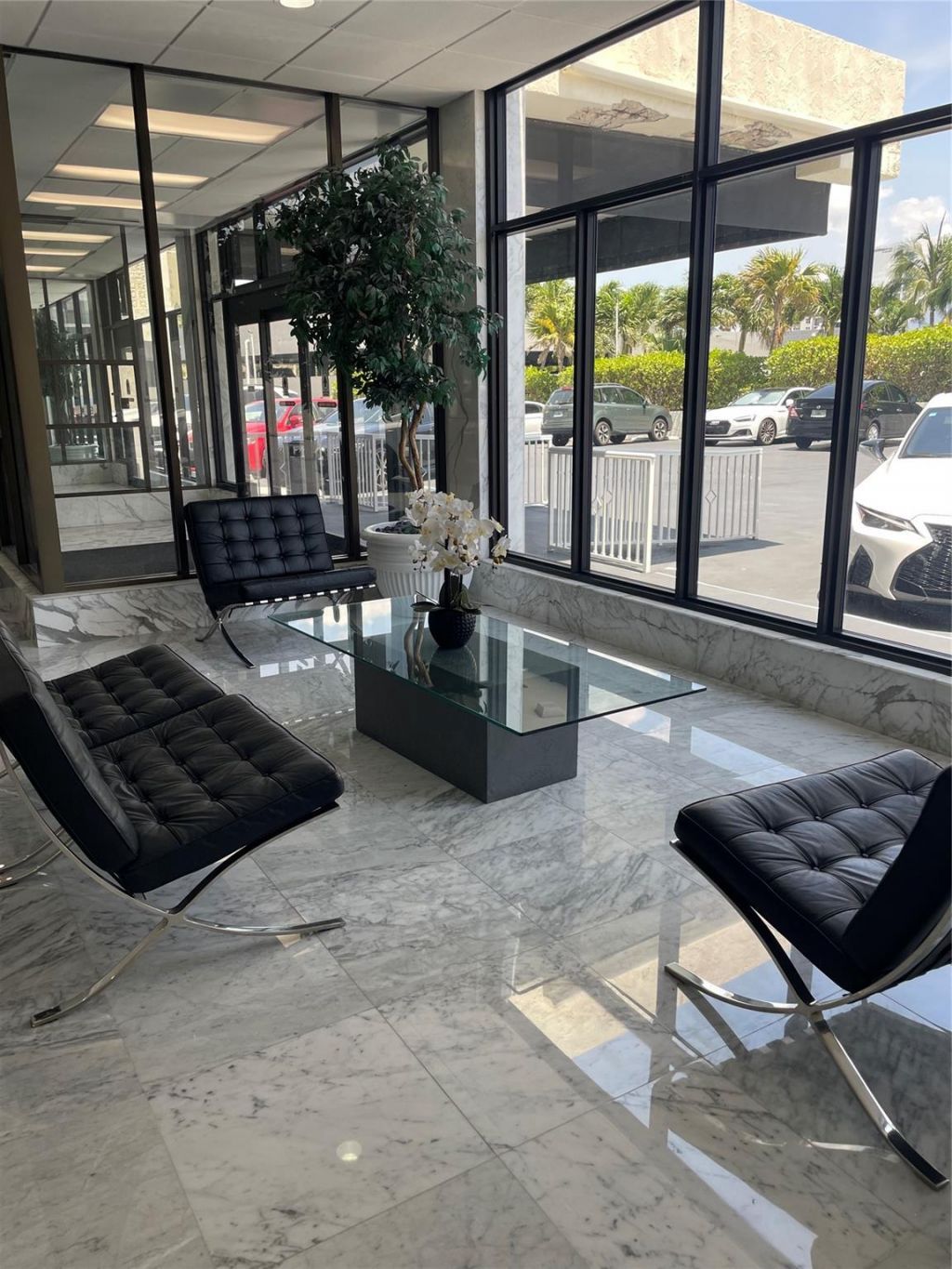 3015 N Ocean Boulevard, Unit 18J, Fort Lauderdale, FL 33308 Photo